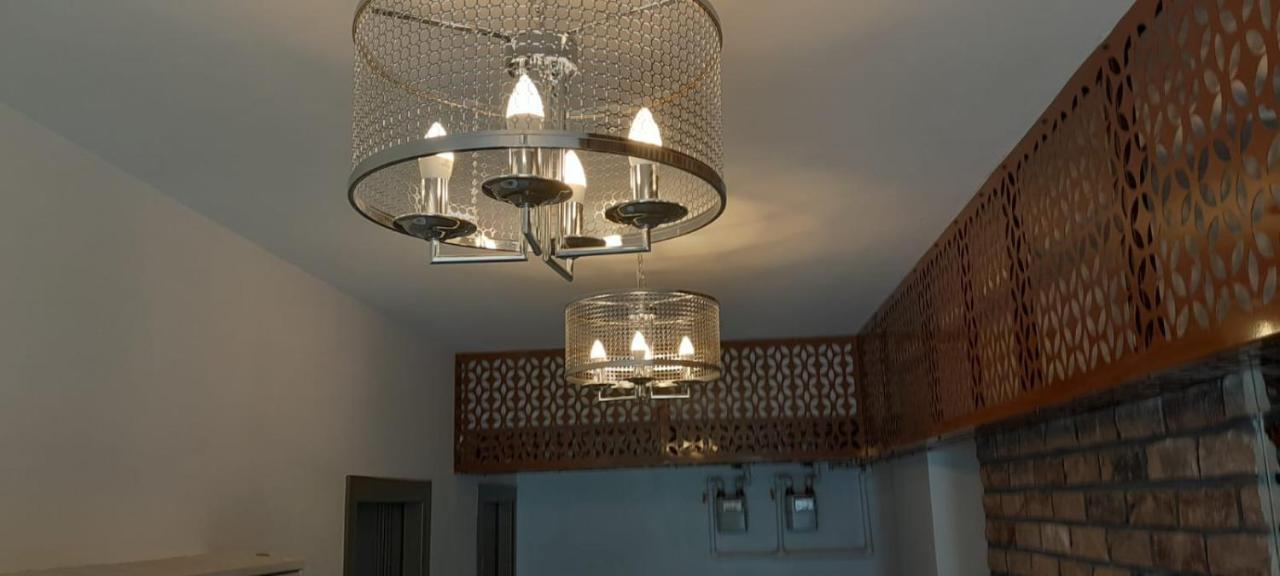 Coresi, 2 Camere, Sleeps 6 Large Private Garden Apartment Pets Welcome Брашов Экстерьер фото