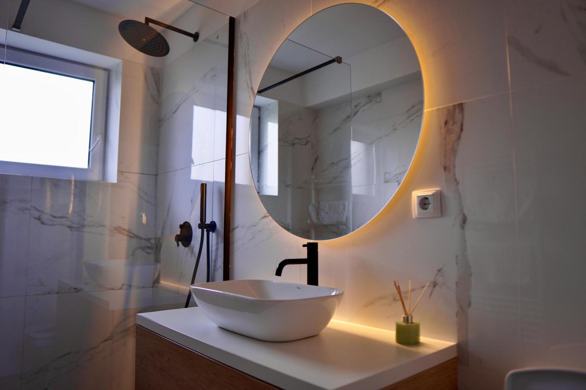 Coresi, 2 Camere, Sleeps 6 Large Private Garden Apartment Pets Welcome Брашов Экстерьер фото